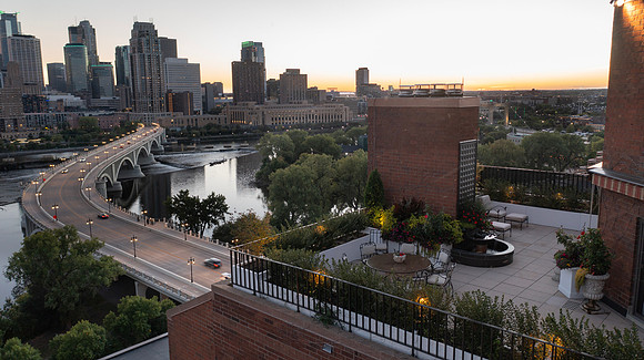 260915D_100 Second St_050